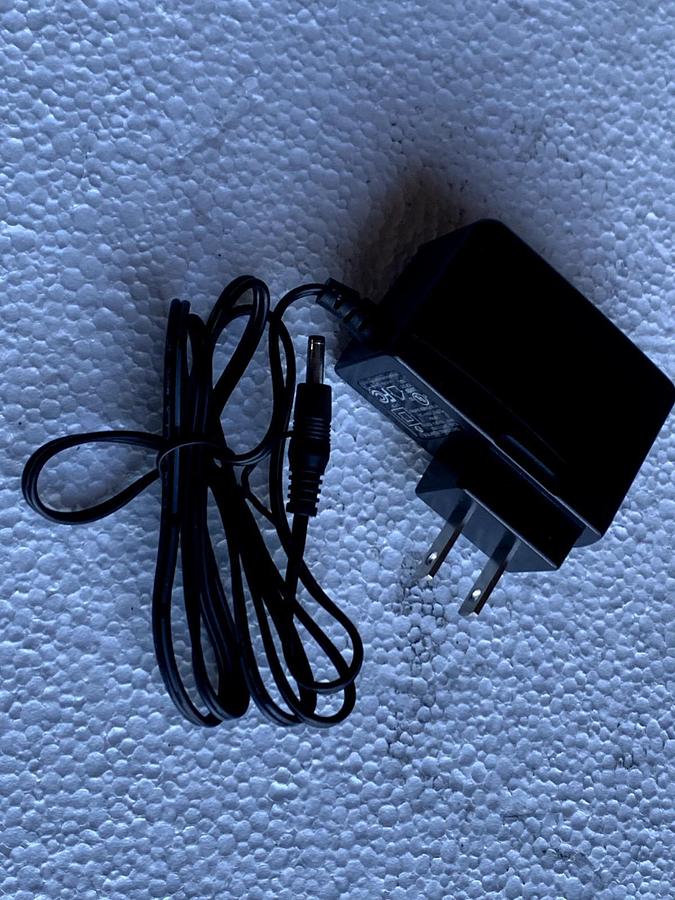 Used Smartech 6000mAh Lithium Powered 450A Vehicle Jump Starter With Power Bank