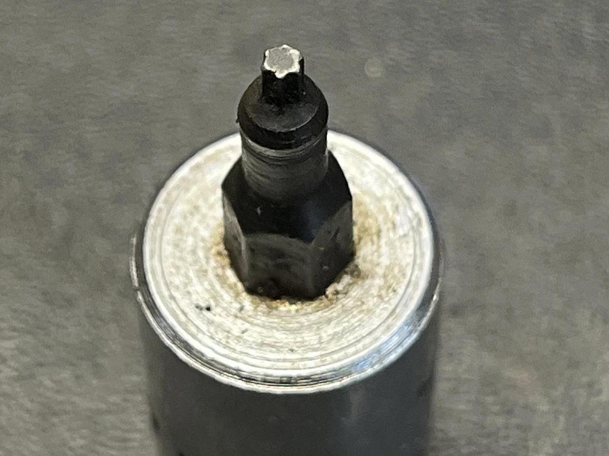 Used Mac Tools MT8 T8 Torx 1/4" Drive Bit Driver Socket USA