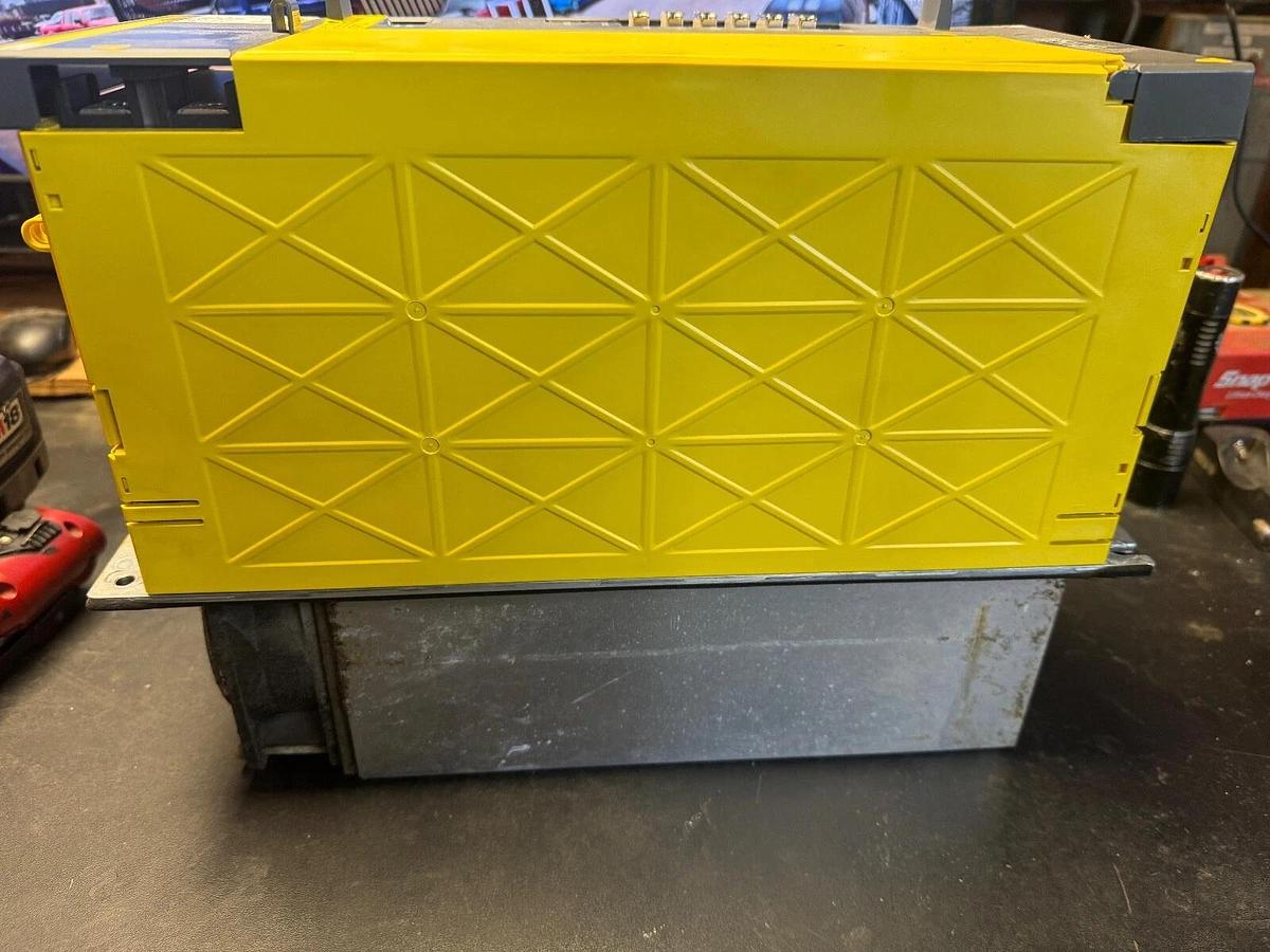 Used A06B-6111-H037 #H550 FANUC Spindle Amplifier