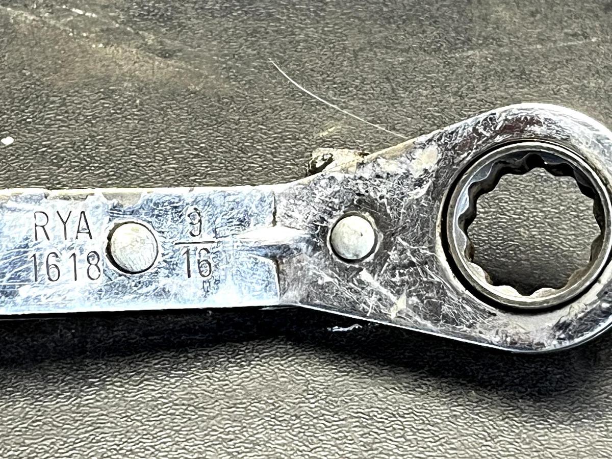 Used Blue-Point Tools RYA1618 1/2in. X 9/16in. 12 Point Offset Ratcheting Box Wrench