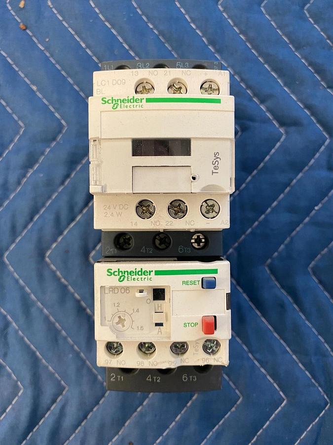 Used SCHNEIDER ELECTRIC LC1D09 WITH LRD06 OVERLOAD RELAY