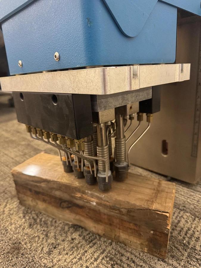 Used Sonitek Vertex Max V10 Press