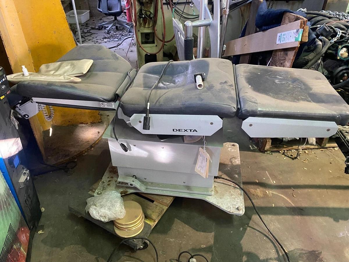 Used Dexta Visx Ophthalmic Surgical Chair Model MK300098F/XYZ