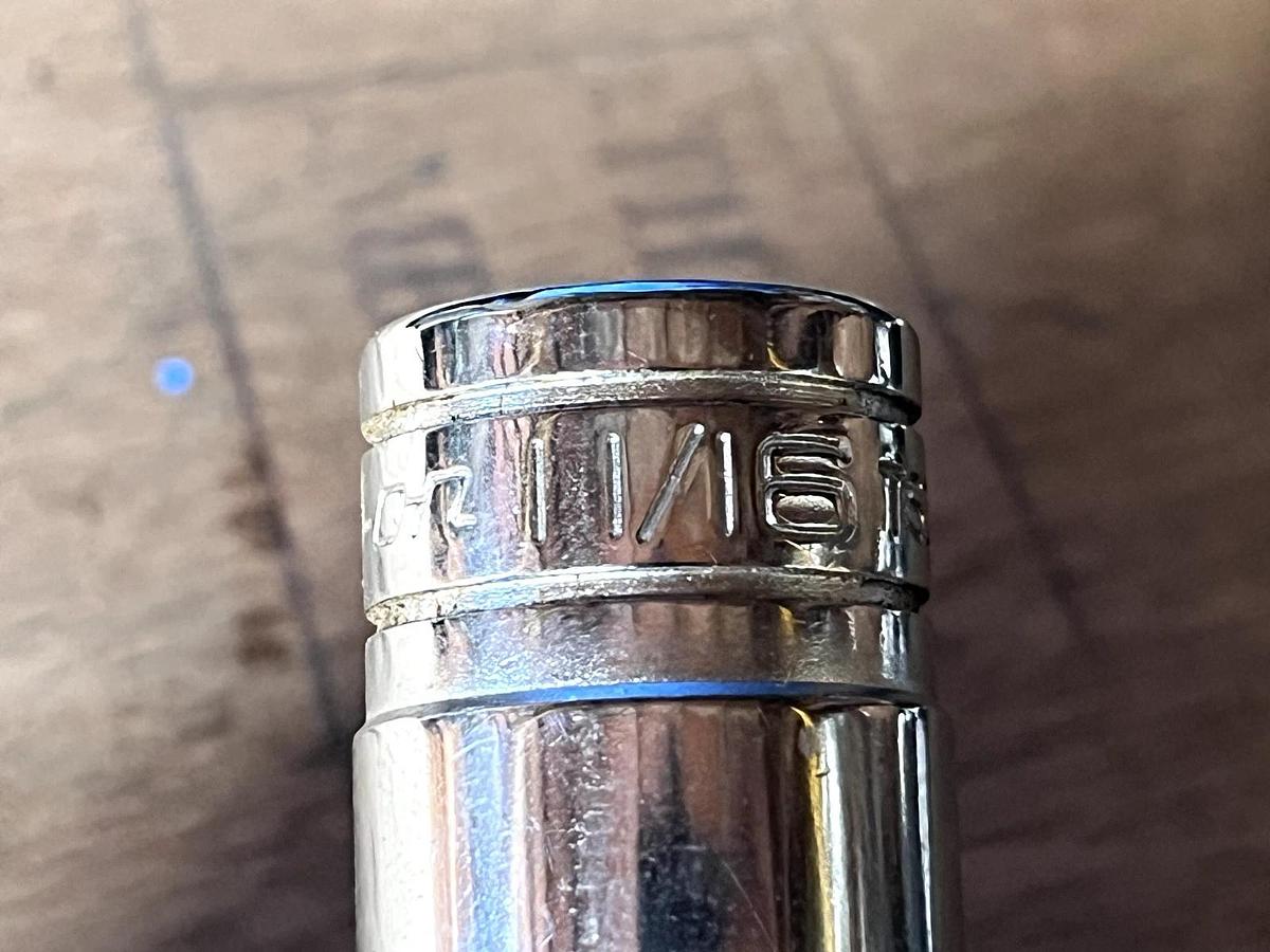 Used Snap-on Tools USA TS221 11/16" 1/2” Drive SAE 6 Point Deep Well Chrome Socket