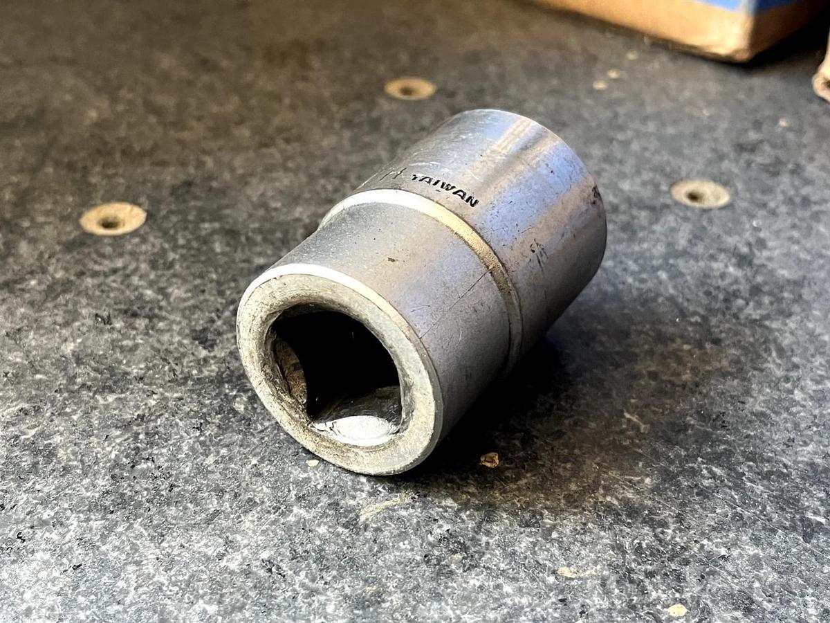 Used 1/2" Drive X 1-3/16" SOCKET 12 POINT CR-MO