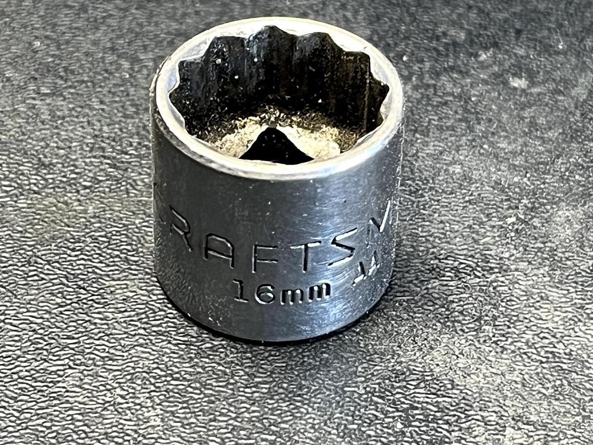Used CRAFTSMAN, 3/8" DRIVE SHALLOW SOCKET, 16MM METRIC, 12 POINT