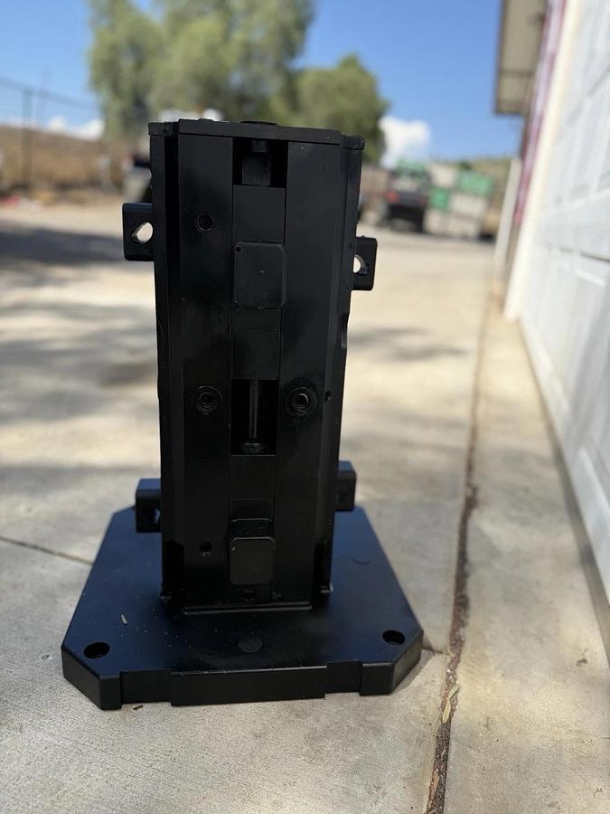 Used CHICK WORKHOLDING MCLM1555 TOMBSTONE  4-Sided MultiLOK - 240mm wid