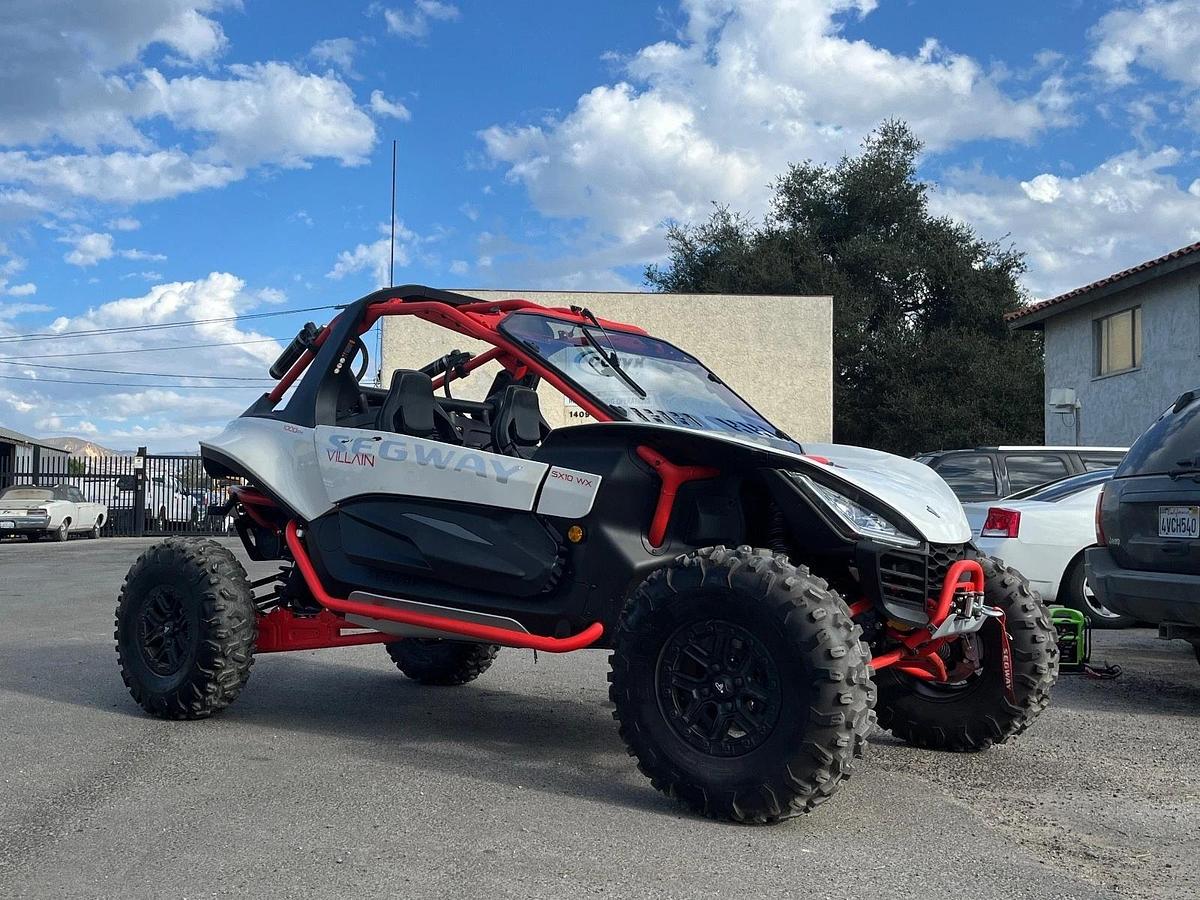 2024 Segway Powersports Villain SX10 S White Red Used 30 hours 80 Miles