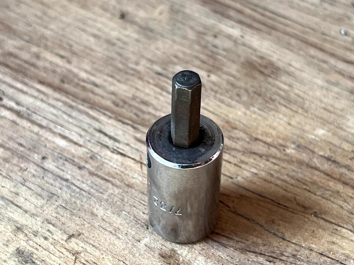 Used MAC Tools USA ~ 3/8" Drive X76DS Chrome Hex Bit Socket Driver