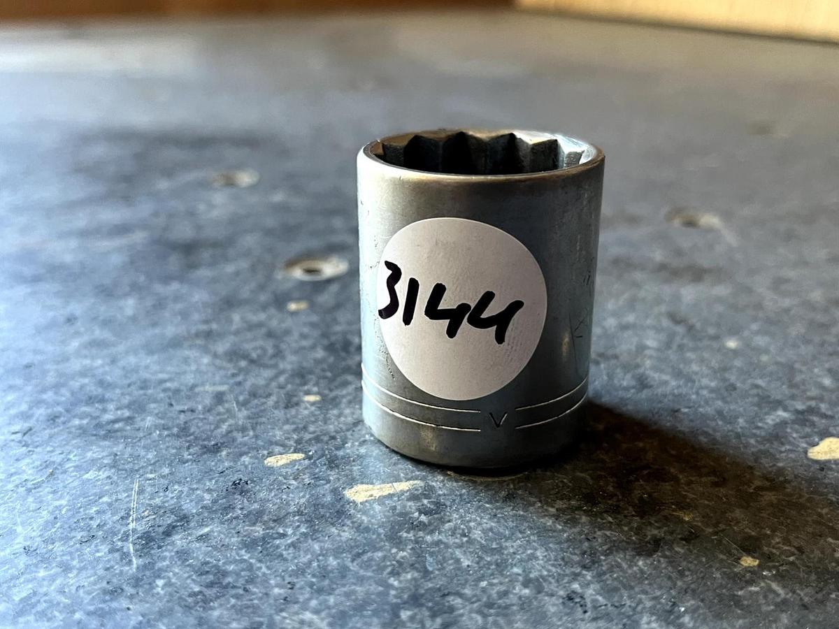 Used Craftsman 1" Socket 12pt Point 1/2" Drive V Series