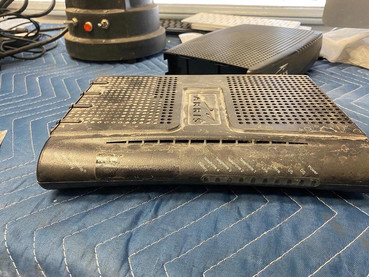 Used ARRIS TM604G/CT Cable Telephony Modem