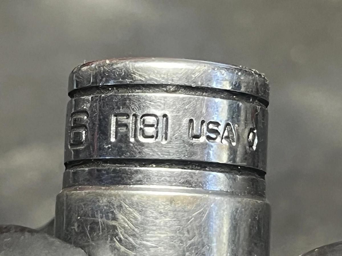 Used Snap on Tools F181 9/16" SAE Flank Drive Shallow Socket 3/8" Drive 12 Point USA