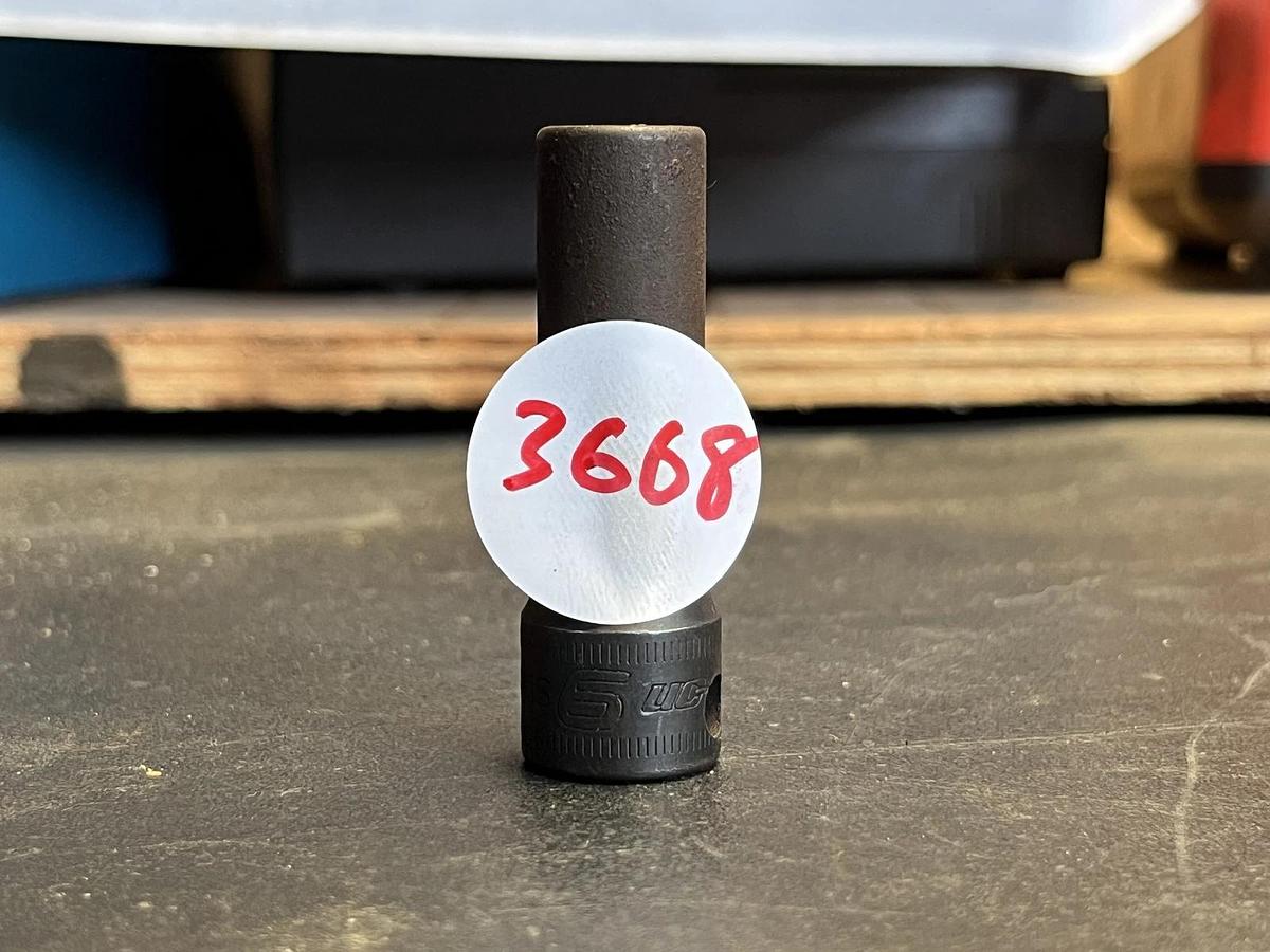 Used Snap-On SIMFM9A, 3/8" Drive, 9mm. Impact Socket, 2.1" Deep, 6 Point.