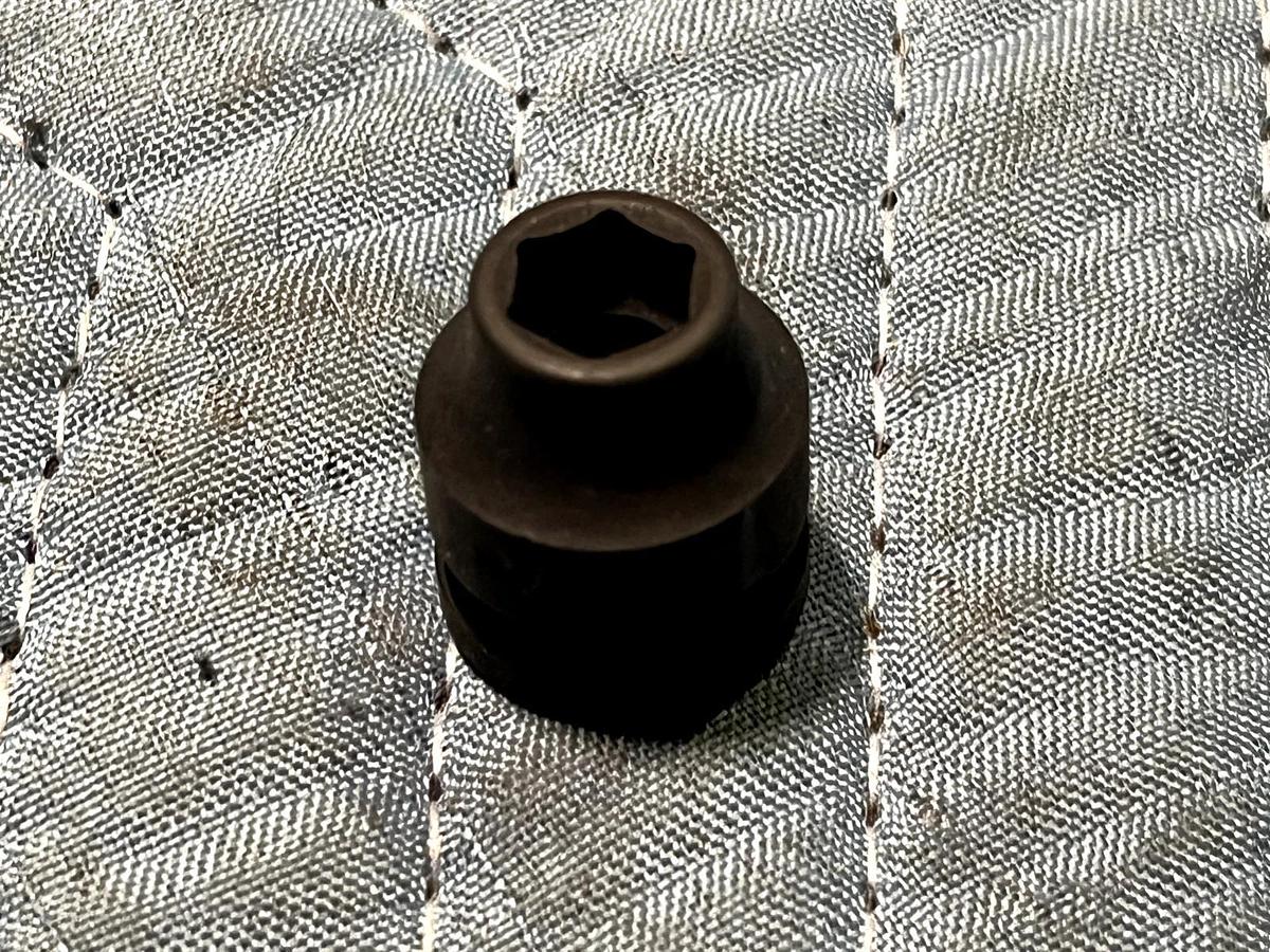 Used Matco BSP10BV 5/16" 6 Point Stubby impact socket