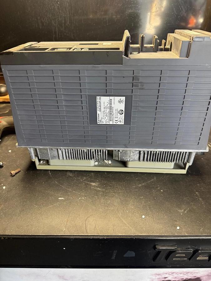 Used Mitsubishi Spindle Drive Unit - MDS-DH-SP-100