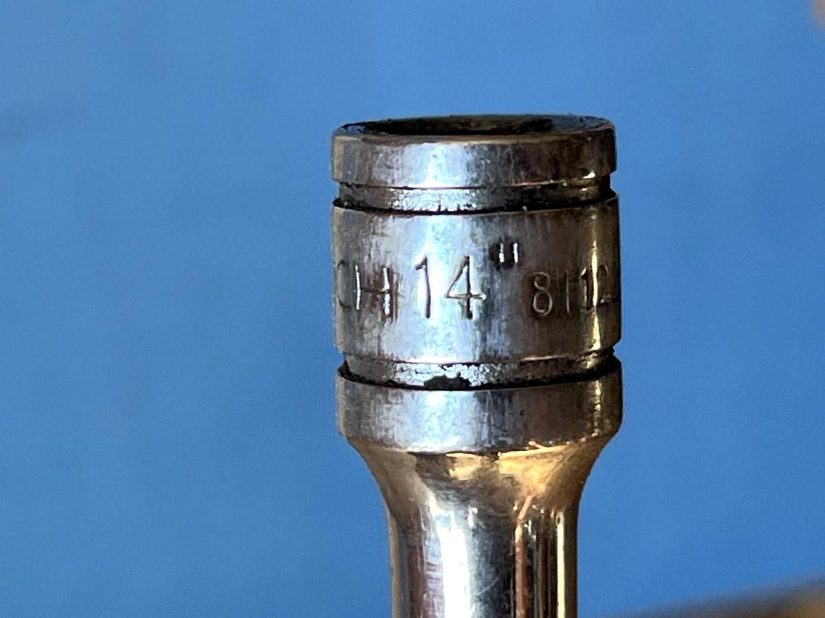 Used GearWrench 1/4'' Drive 14 inch Knurled Wobble Extension