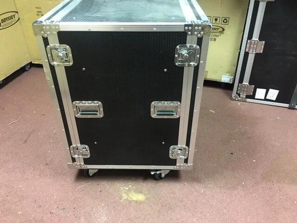 Used Bobadilla Case  Rack 16 Spcs