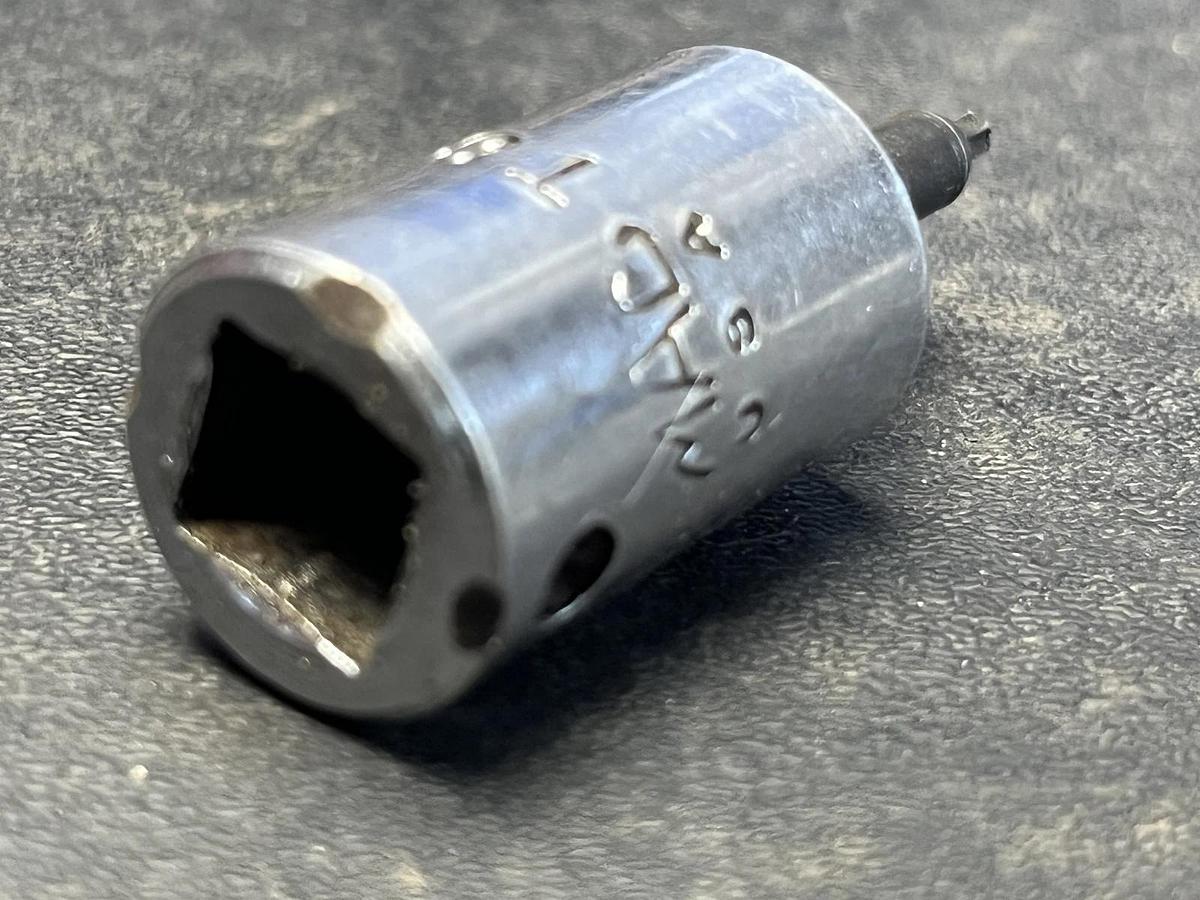 Used Mac Tools MT8 T8 Torx 1/4" Drive Bit Driver Socket USA