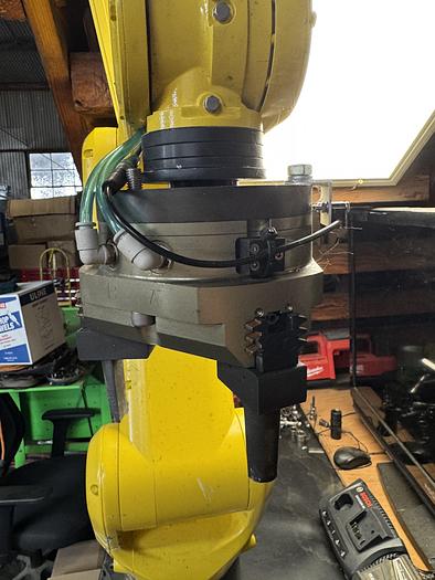 Used 2022 Fanuc LR Mate 200iD L7