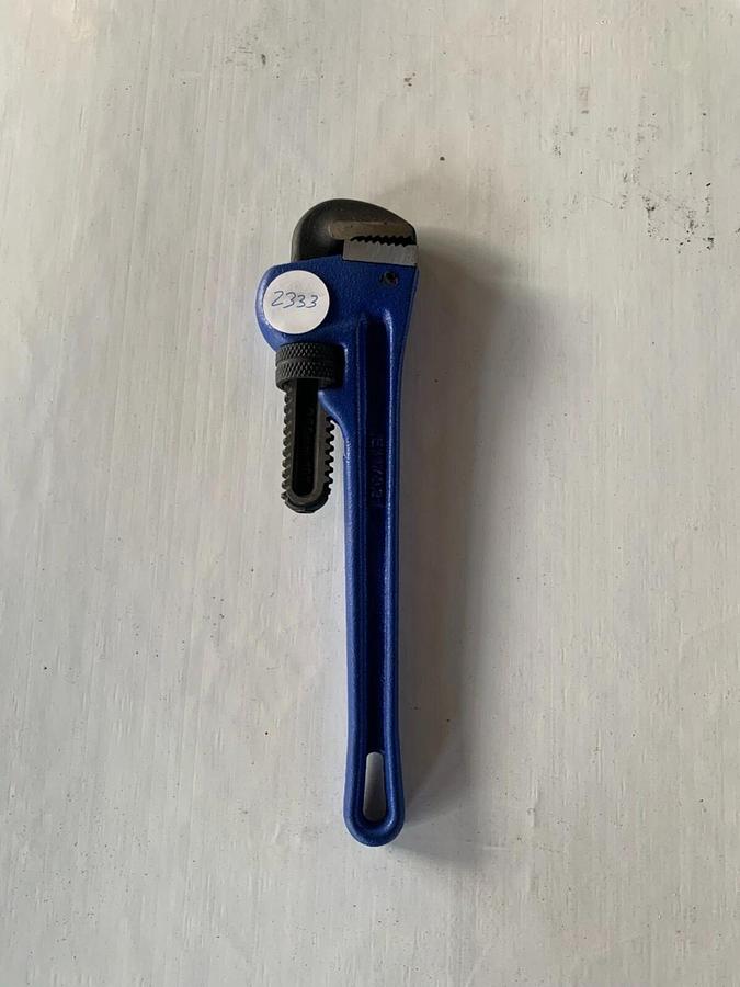 Used Expert E117821 10" Pipe Wrench