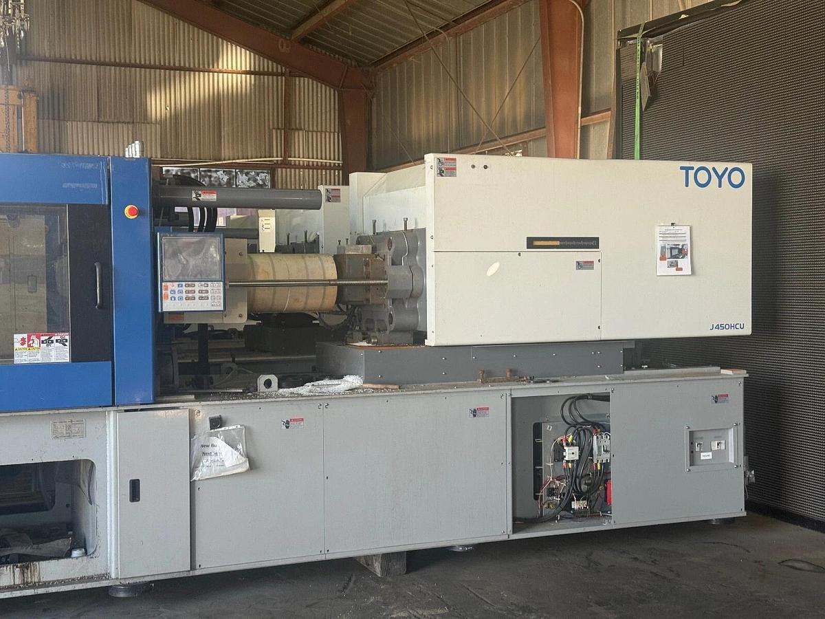 Used 2013 Toyo Si300v J450HCU  17.5 oz shot.