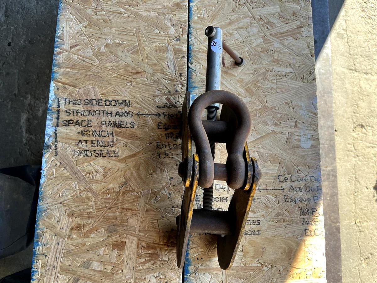 Used CM CAMLOK  2 Ton Beam lifting Clamp 75 - 210 mm,