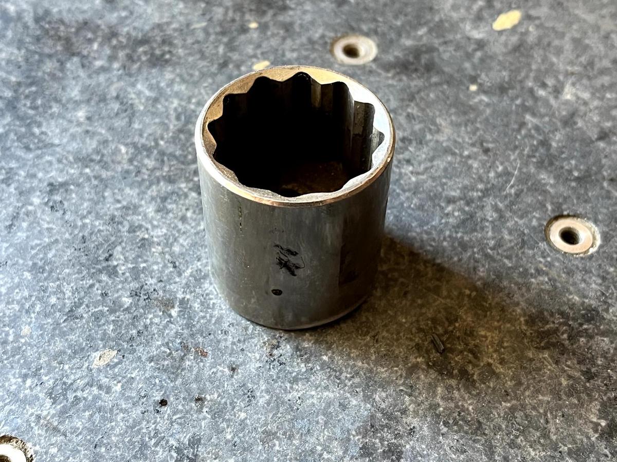 Used Craftsman Easy Read Socket 1-1/4" 1/2" Drive Shallow 12 Point 45905