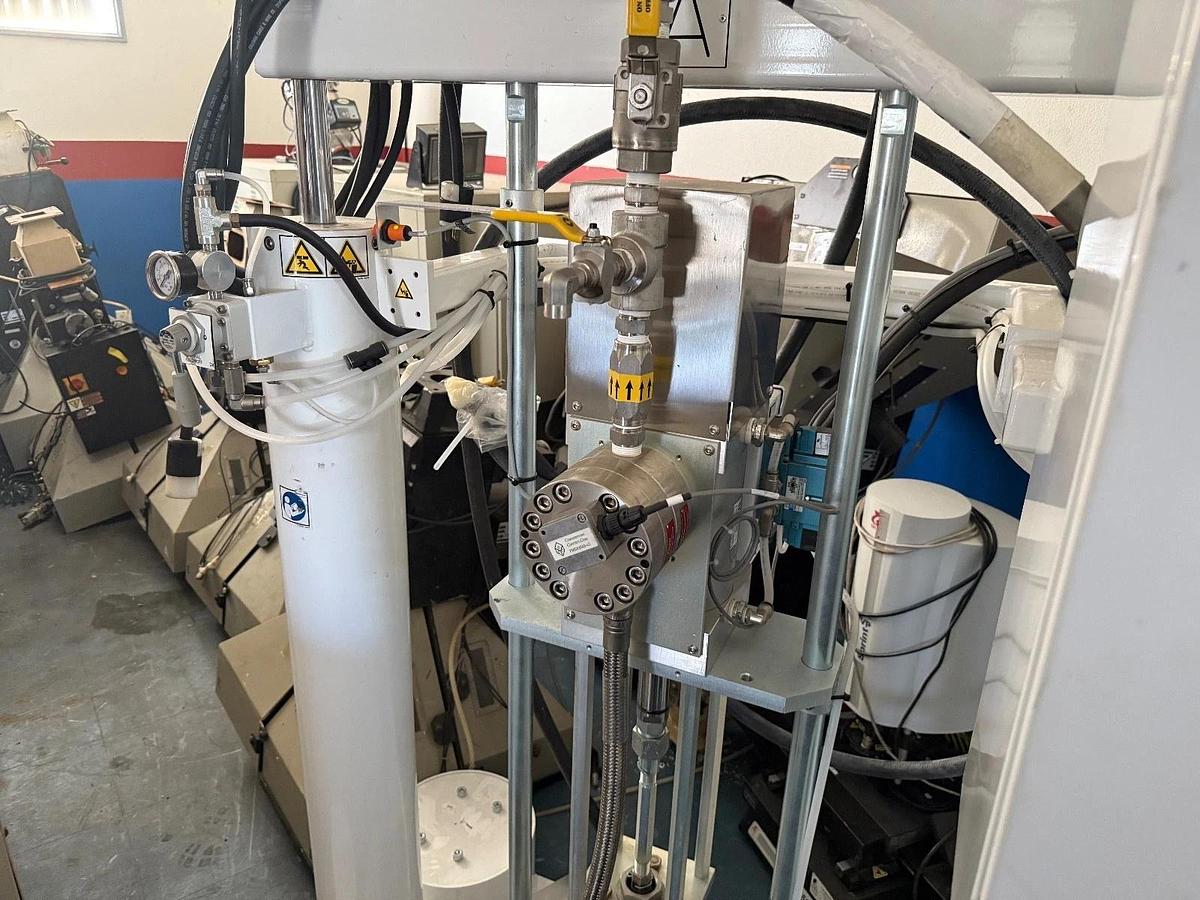 Used Fluid Automation M4-55MLR Meter-Mix Dispense System - 120V - Powers Up as Shown