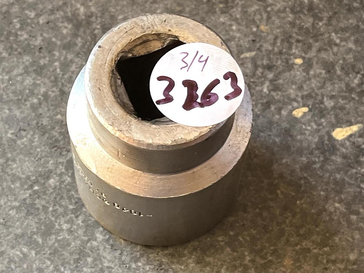 Used 1848 CHALLENGER BY PROTO 1 1/2" SOCKET 3/4" DRIVE 12 PT MADE IN USA