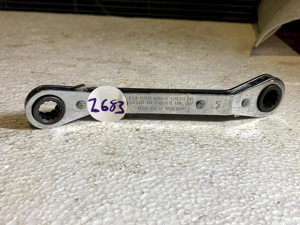 Used Blue-Point tools USA 11 x 12mm 12pt Offset Ratcheting Wrench RYAM1112