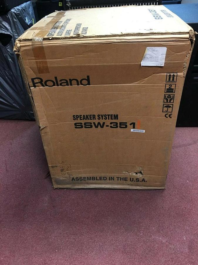 Used Roland SSW-351 Subwoofer 18"