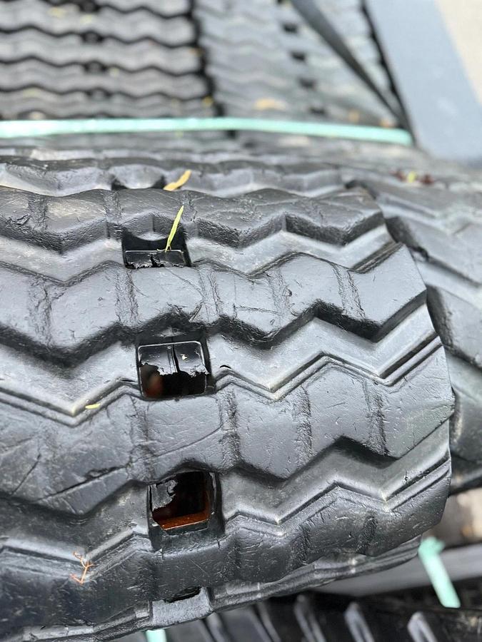 Used 18" Camso Heavy Duty Camso SD Pattern  CTL Rubber Track SD4508658 Fits Cat 289D