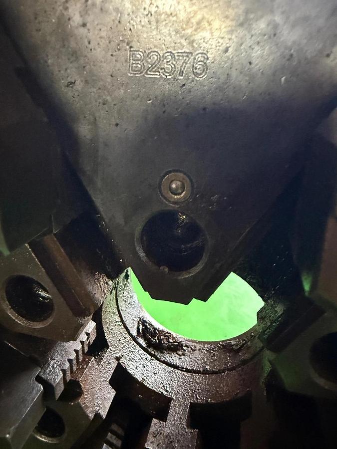 Used BUCK CHUCK SELF CENTERING 6 Jaw Chuck B2106R 10 in