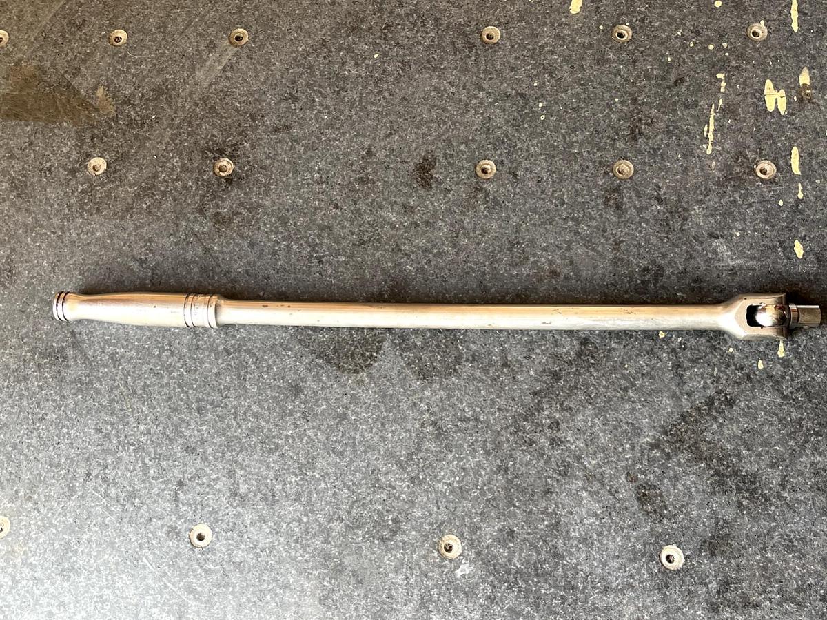 Used SNAP ON  SN18A  1/2" Drive 18" Standard Handle Breaker Bar  USA