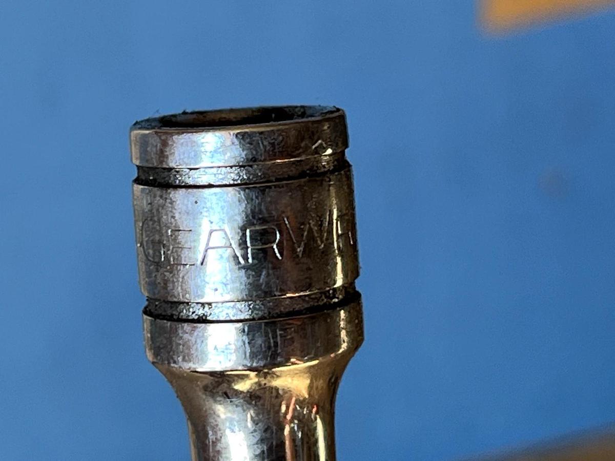 Used GearWrench 1/4'' Drive 14 inch Knurled Wobble Extension