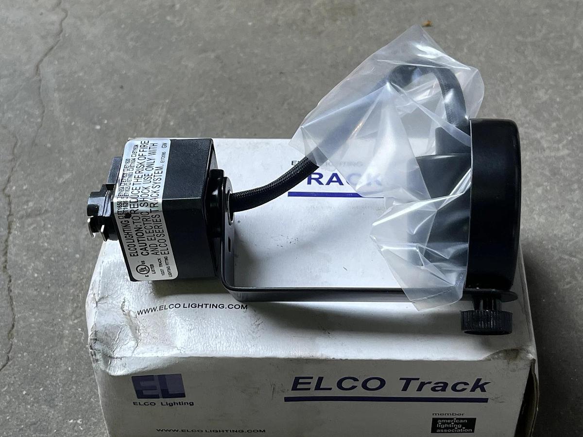 Used ELCO ET1626 Line Voltage GU10 Bowen™ Track Fixture Gimbal 50W Black