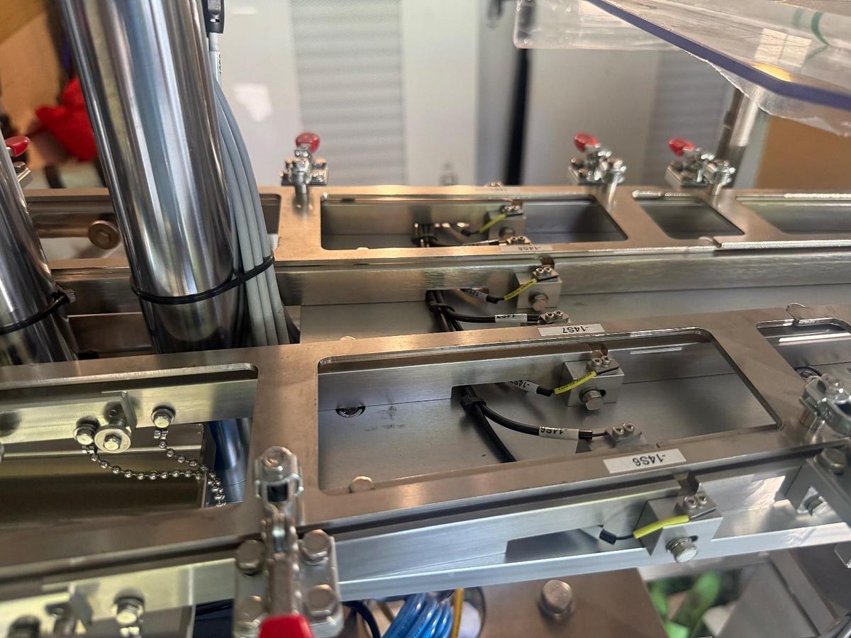 RNA Automation Feeder SLL804-1000