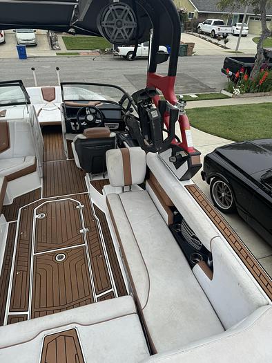 Used 2018 Nautique Super Air Nautique G25 Costal