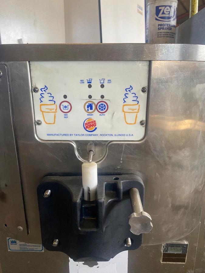 Used Frozen Yogurt Machine/Milkshake: Taylor Crown. Model: C713-33
