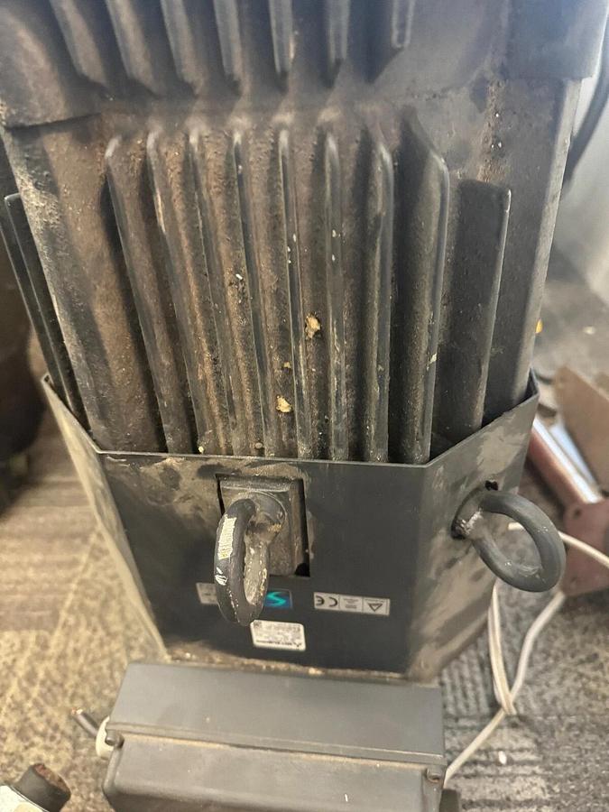 Used Mitsubishi HA-LFS22K2 S3 servo motor HA-LFS22K2-S3 HA-LFS22K2S3