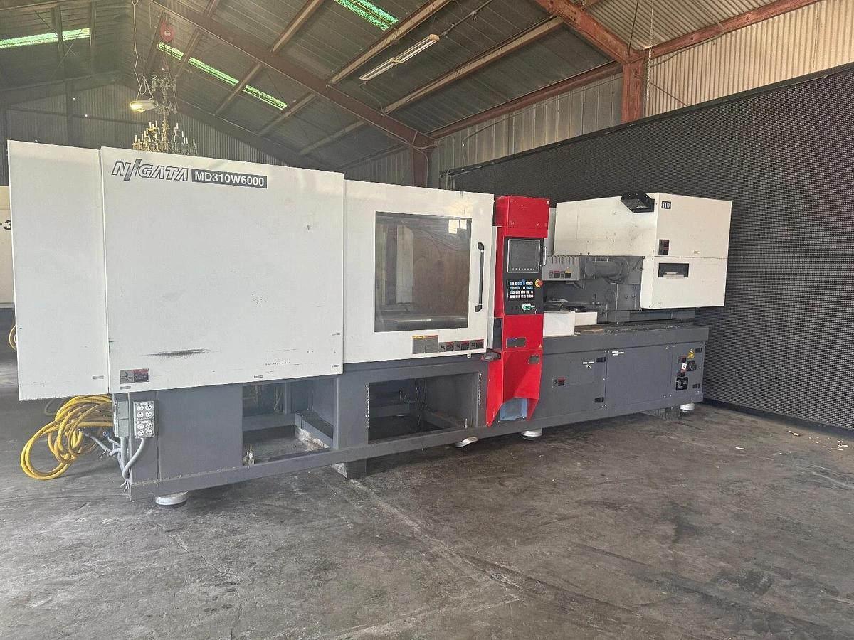 Used NIIGATA MD310W6000 . Plastic Injection Molding Machine All Electric. 310 TON