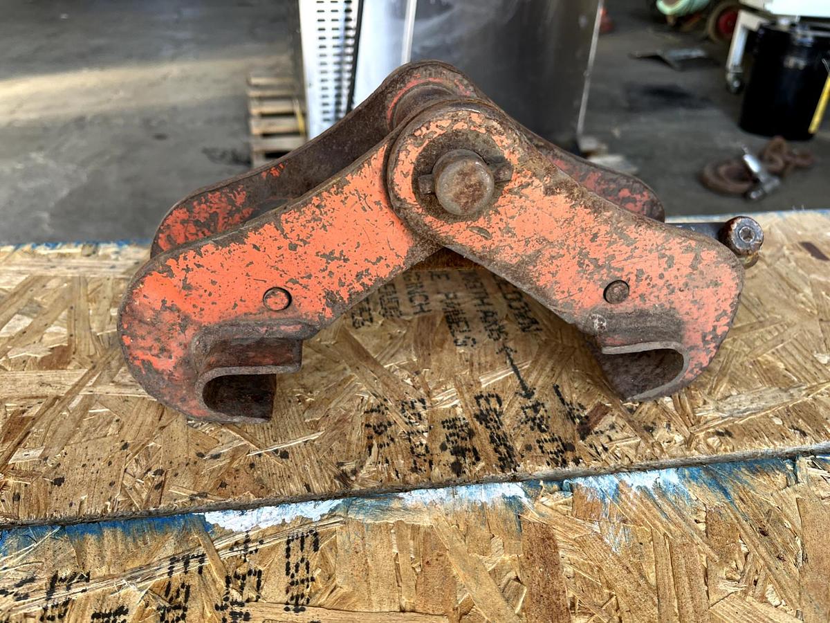 Used CAMLOK PTKW3T  Beam Clamp WLL-3ton  3-7 inch Flange. Code 6