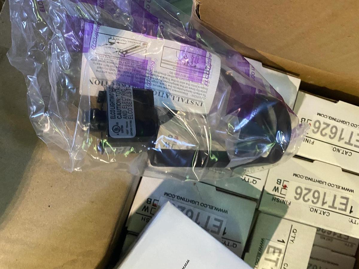 Used Elco 50W Line Voltage GU10 Base MR16 Gimbal Ring Fixture | Black | ET1626B