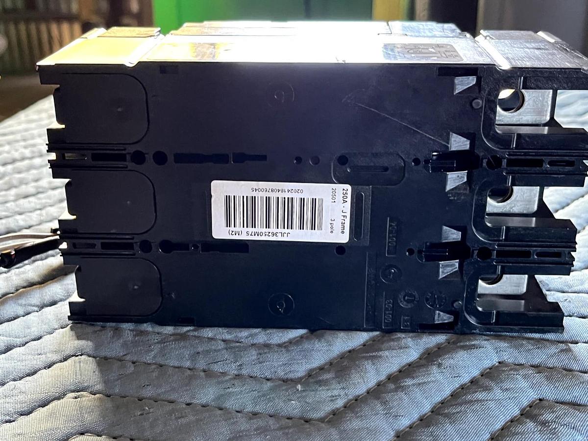 Square D JJF36250 PowerPact Current-limiting Circuit Breaker 250A JJ250 3 Pole