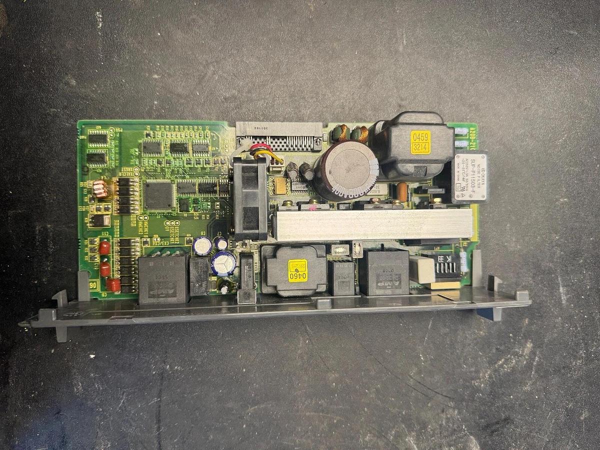 Used FANUC A20B-2100-0761/06B