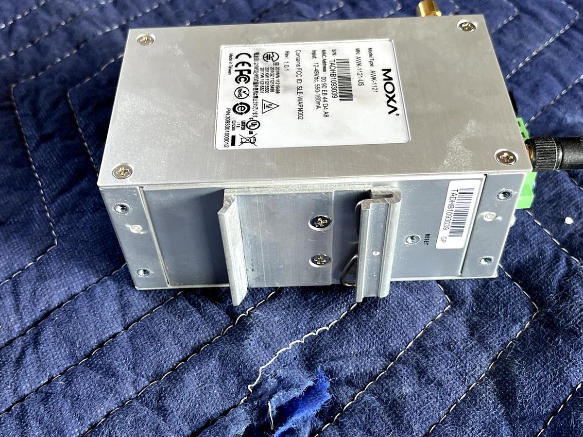 Used Moxa Industrial Wireless Converter 802.11a/b/g, AWK-1121