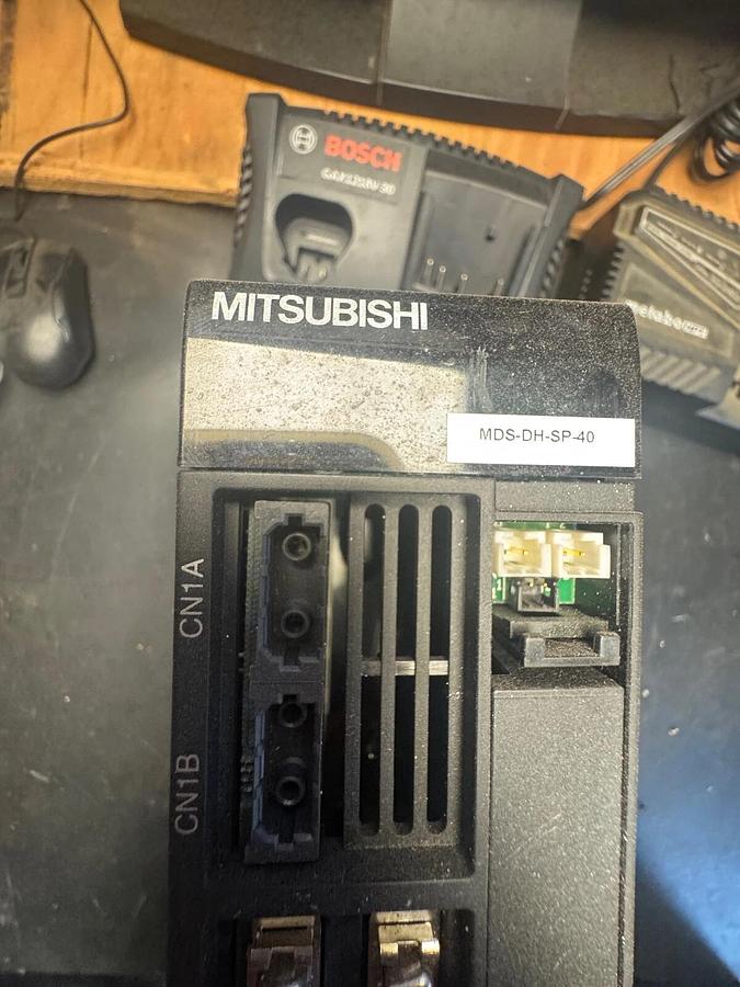 Used Mitsubishi MDS-DH-SP-40 380-480 V AC 15 A 5.5 kW Spindle Drive