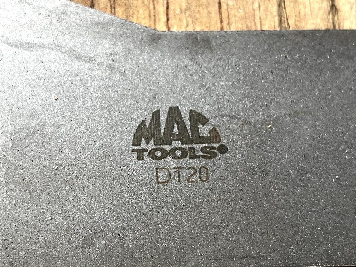 Used MAC TOOLS DOOR HANDLE TOOL - DUAL PURPOSE TOOL DT20