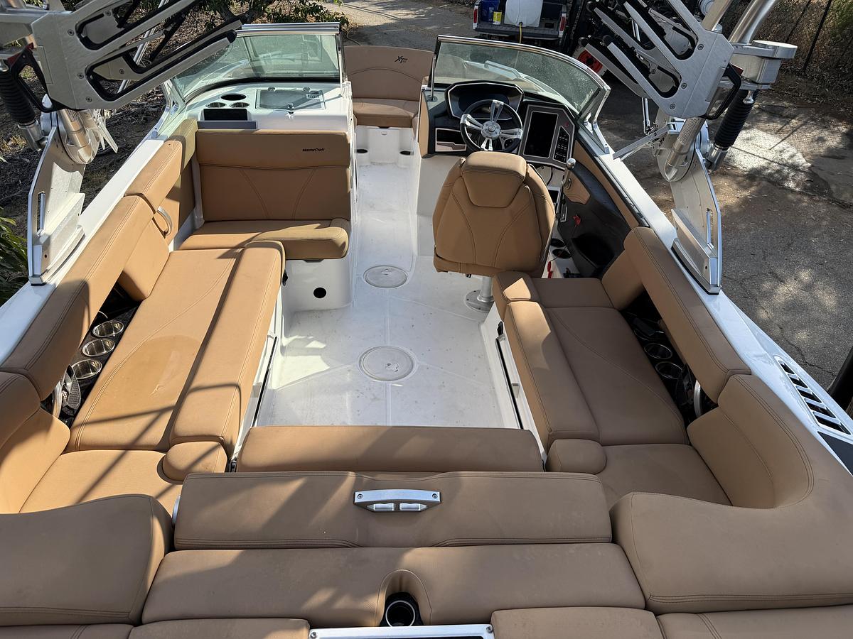 Used 2018 Mastercraft XT22