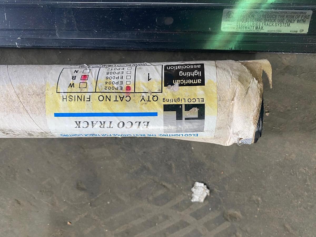 Used ELCO Track Lighting 2 Feet EP002B Black 120 Volt NIB NEW